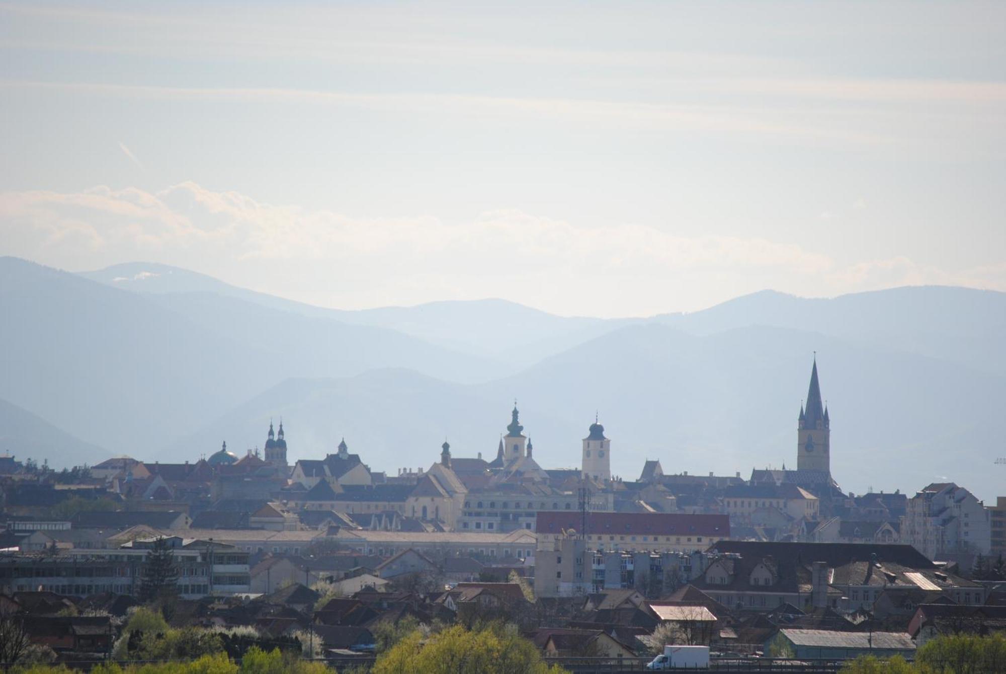 Pensiunea Carmen Sibiu Bagian luar foto